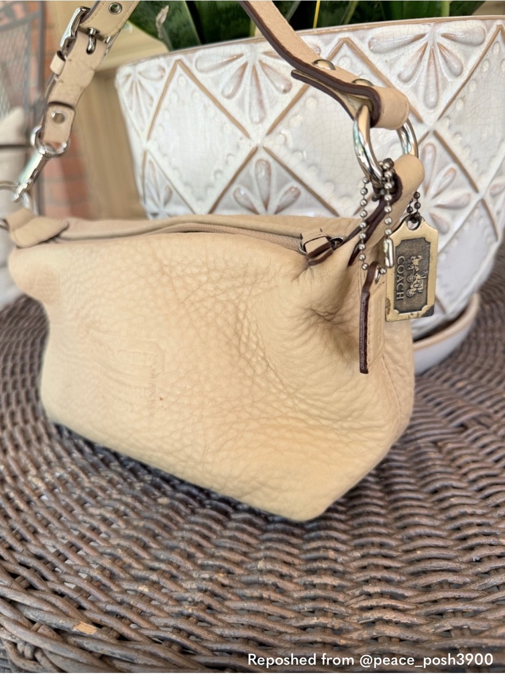 Coach Beige Leather Shoulder Bag